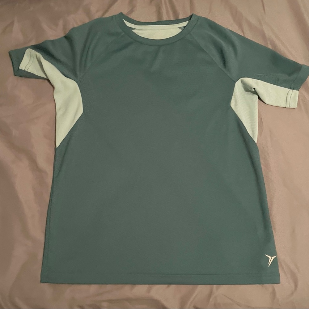 Boys old Navy size 10-12 shirt